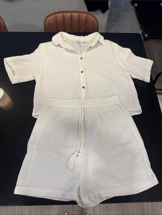 Japna Tops - 100% Cotton White Crop Button Down Set with Matching Elastic Waistband Shorts